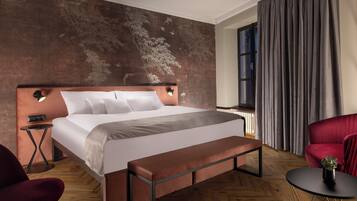 Deluxe kamer | 1 slaapkamer, donzen dekbedden, een bureau, een laptopwerkplek