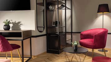 Deluxe Room | 1 bedroom, down comforters, desk, laptop workspace