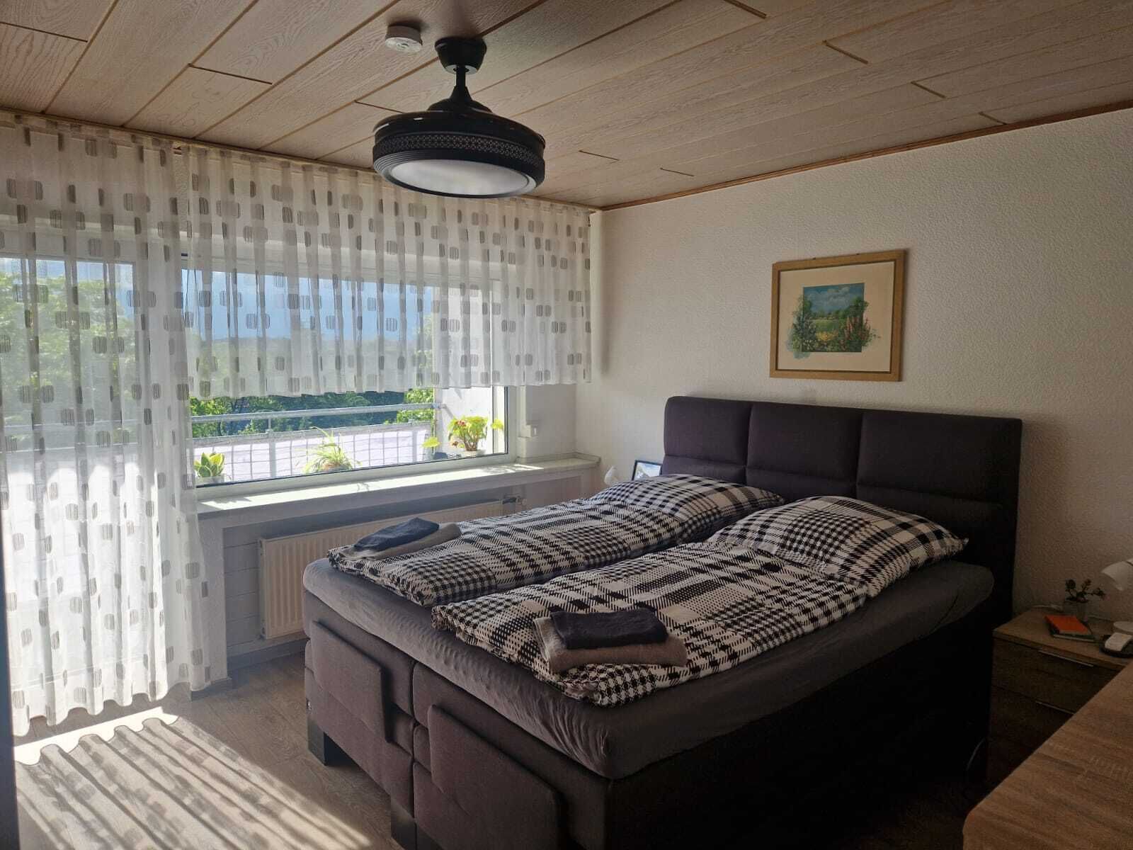 2 slaapkamers, een strijkplank/strijkijzer, wifi, beddengoed