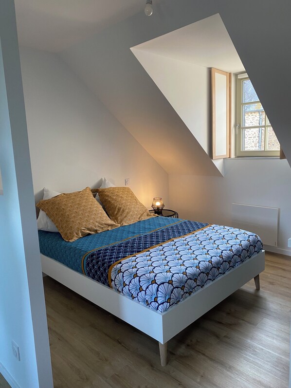 1 bedroom, WiFi, bed sheets