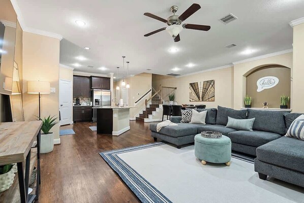 Televisión, oficina