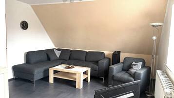 Televisio, DVD-soitin, stereot