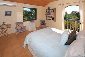 1 quarto, ferros/tábuas de passar roupa, Wi-Fi, roupa de cama