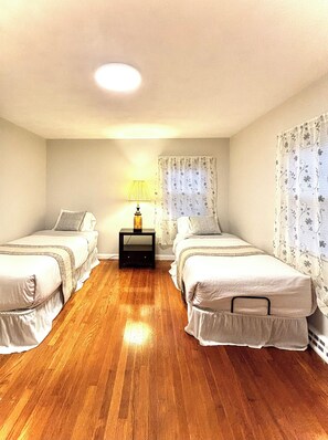 3 bedrooms, WiFi, bed sheets