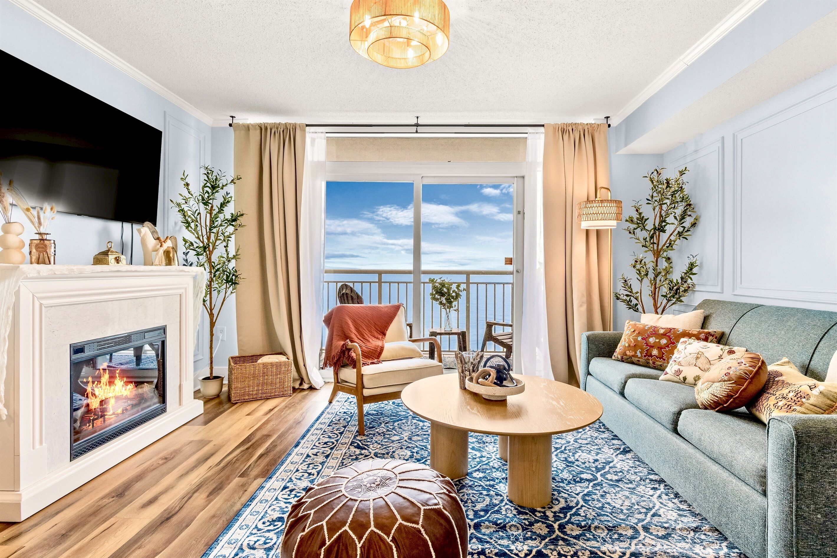 Smart-TV, peis og DVD-spiller