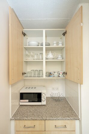 Interior - 1bedlondonapt-freeparking-fastwifi-sofabed (London)