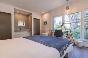 4 Schlafzimmer, Bügeleisen/Bügelbrett, Internetzugang, Bettwäsche