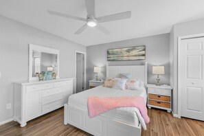 2 bedrooms, desk, iron/ironing board, travel crib