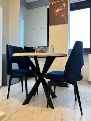 아파트 | 다이닝