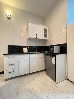 Apartemen | Dapur pribadi | Lemari es, microwave, oven, dan kompor