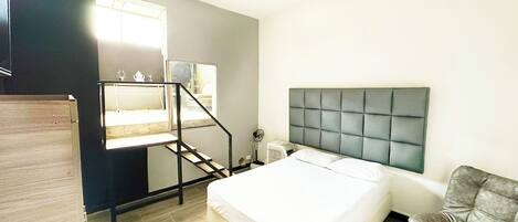 1 bedroom, iron/ironing board, free WiFi