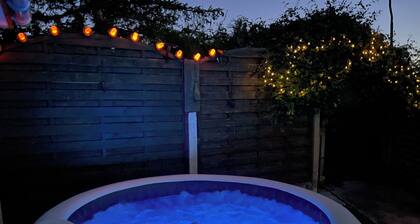 Maison de Ville au Calme à Proximité du Château et du Centre Ville