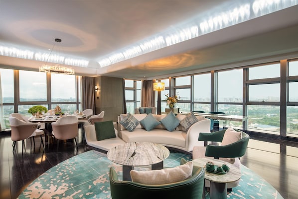 Suite, 1 King Bed | Living area - Doubletree By Hilton Guang'An (Guang'an)