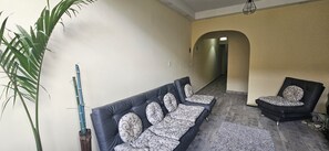Interni