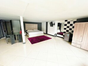 1 camera, una cassaforte in camera, ferro/asse da stiro, Wi-Fi gratuito