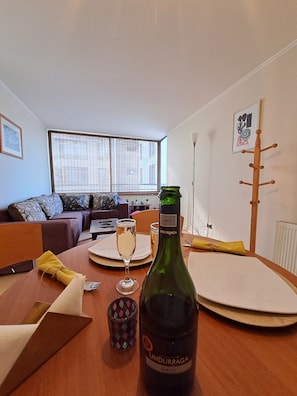 Dining - Bellavista Cozy Apartment (Recoleta)