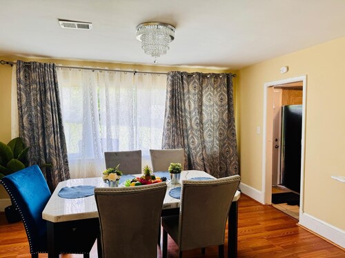 Charming 4-bedroom house with AC and WiFi in marvelous East Riverdale.