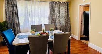 Charming 4-bedroom house with AC and WiFi in marvelous East Riverdale.