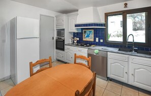 Refrigerador, horno, parrilla de estufa y lavavajillas 