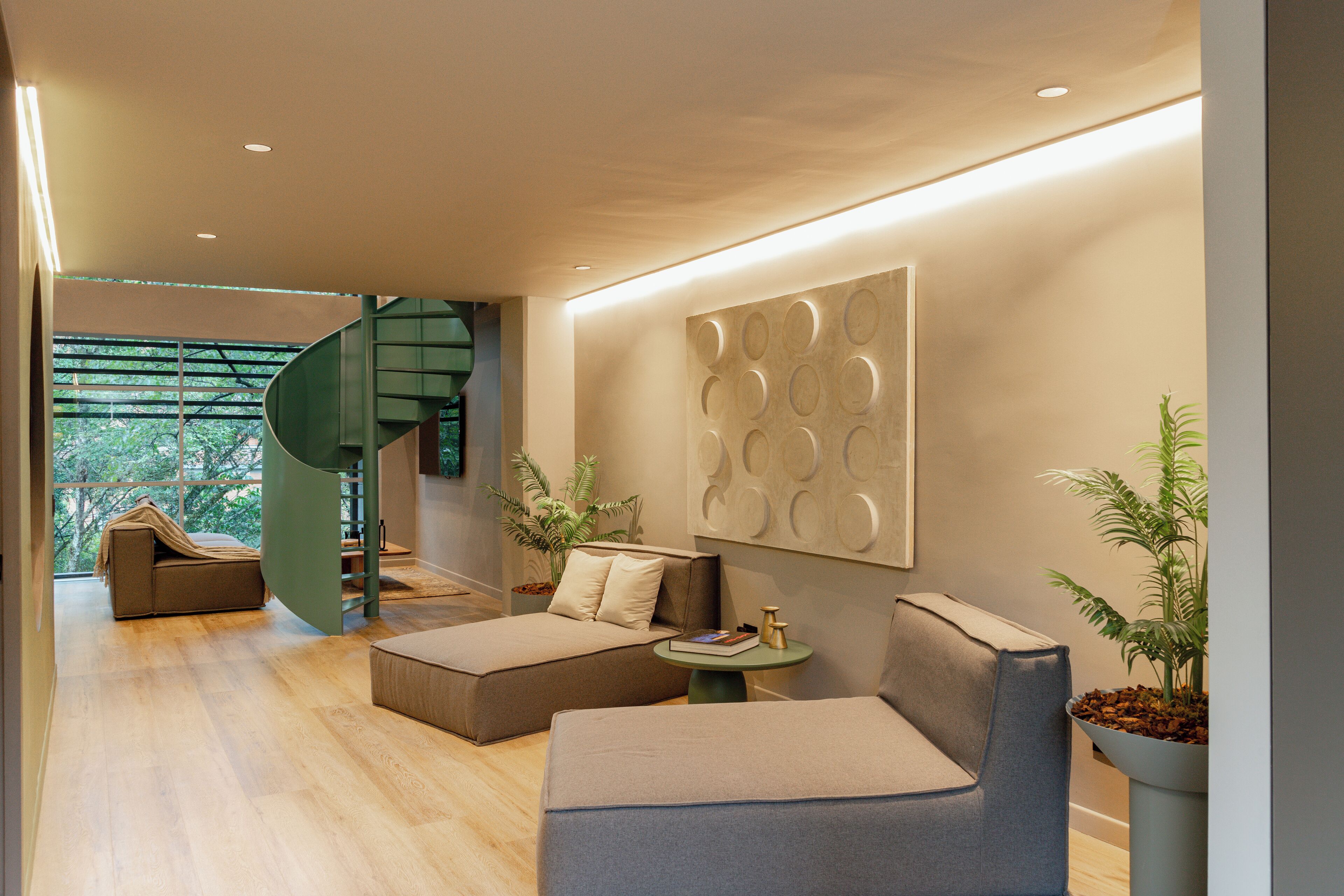 Photo - Spot Building