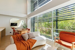 City Apartment | Living area | Smart TV - Spot Building (Medellín)