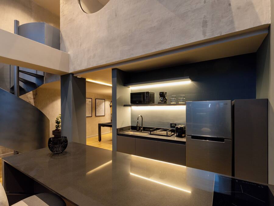 Appartement Ălite | Cuisine privĂ©e | CafetiĂšre/bouilloire, tables Ă manger
