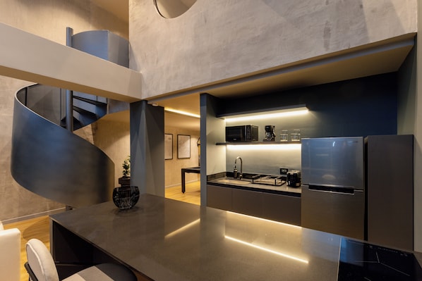 Elite Apartment | Private kitchen | Coffee/tea maker, dining tables - Spot Building (Medellín)