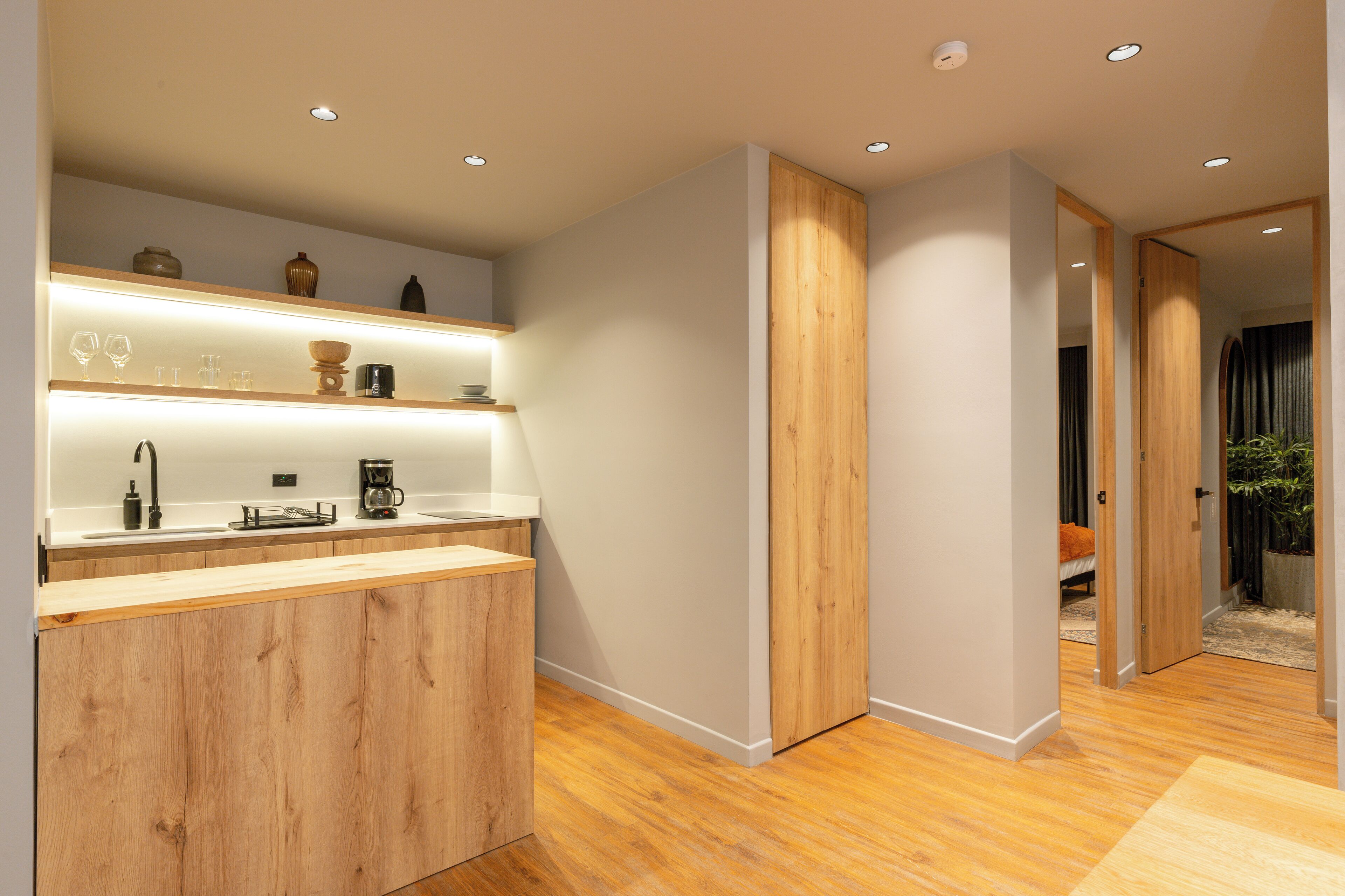 Photo - Spot Building