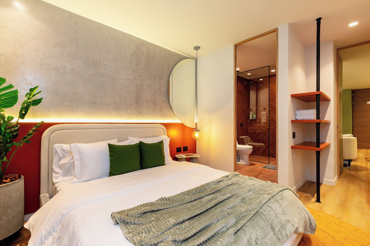 Deluxe Apartment