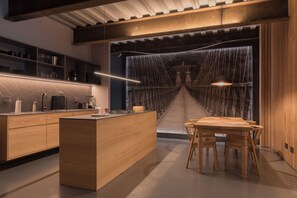 Deluxe Apartment | Private kitchen