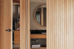 Appartement Deluxe | Salle de bain | Sèche-cheveux