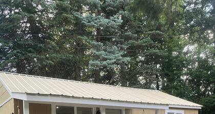 Cozy Cabin with a Creek
Due to water disputes, the creek is not flowing yet