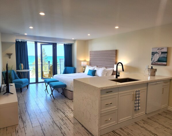 Bộ đồ giường cao cấp, chăn bông, nệm cao su hoạt tính (memory foam)