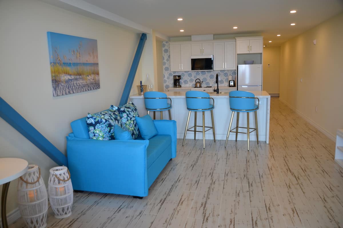 1 bedroom, premium bedding, down duvets, memory-foam beds