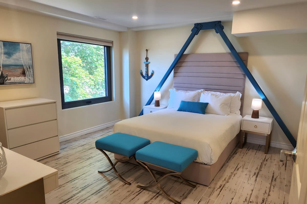 1 bedroom, premium bedding, down duvets, memory-foam beds