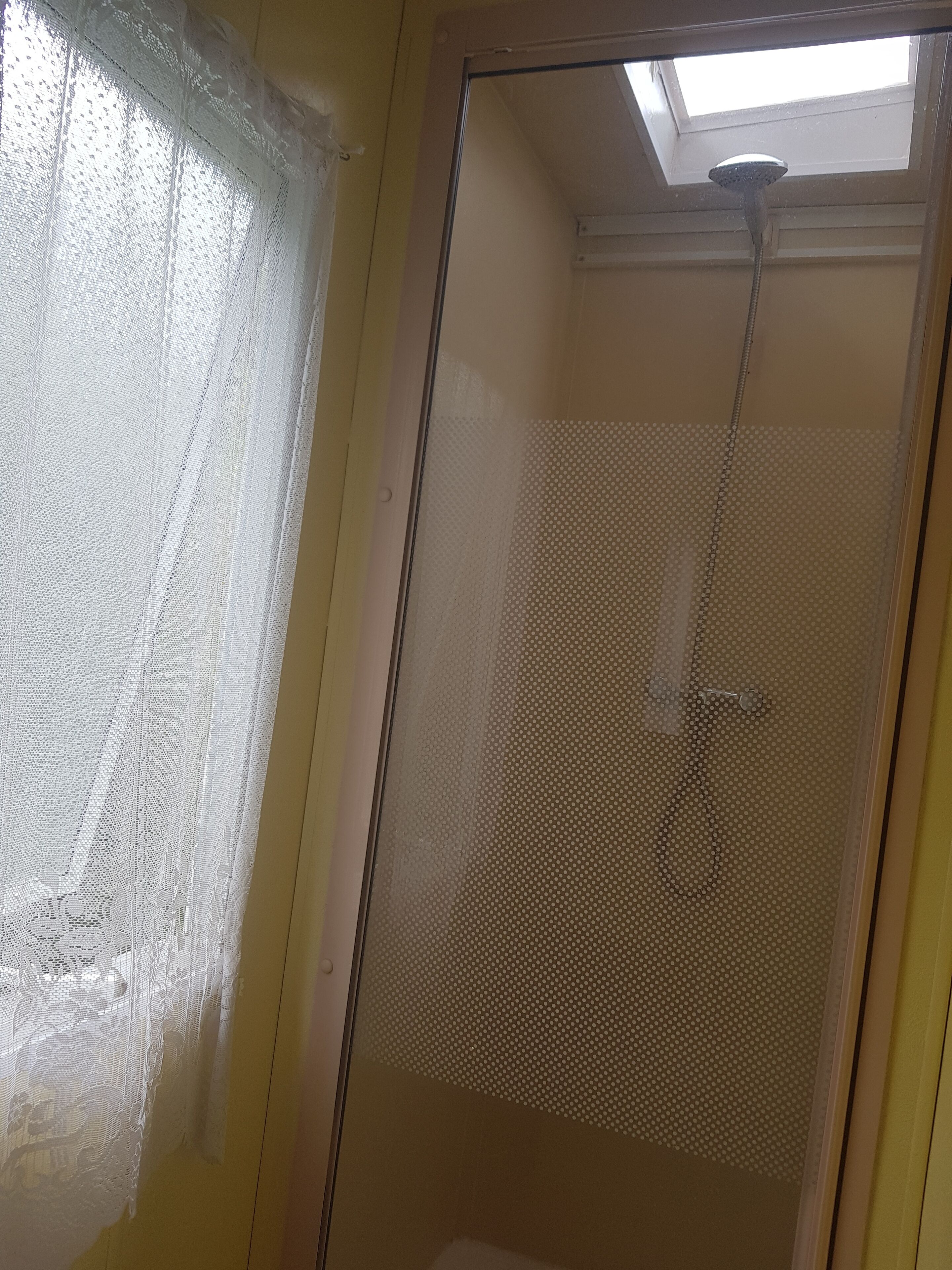 Handtücher, Seife, Toilettenpapier