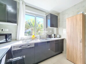 Fridge, microwave, oven, dishwasher