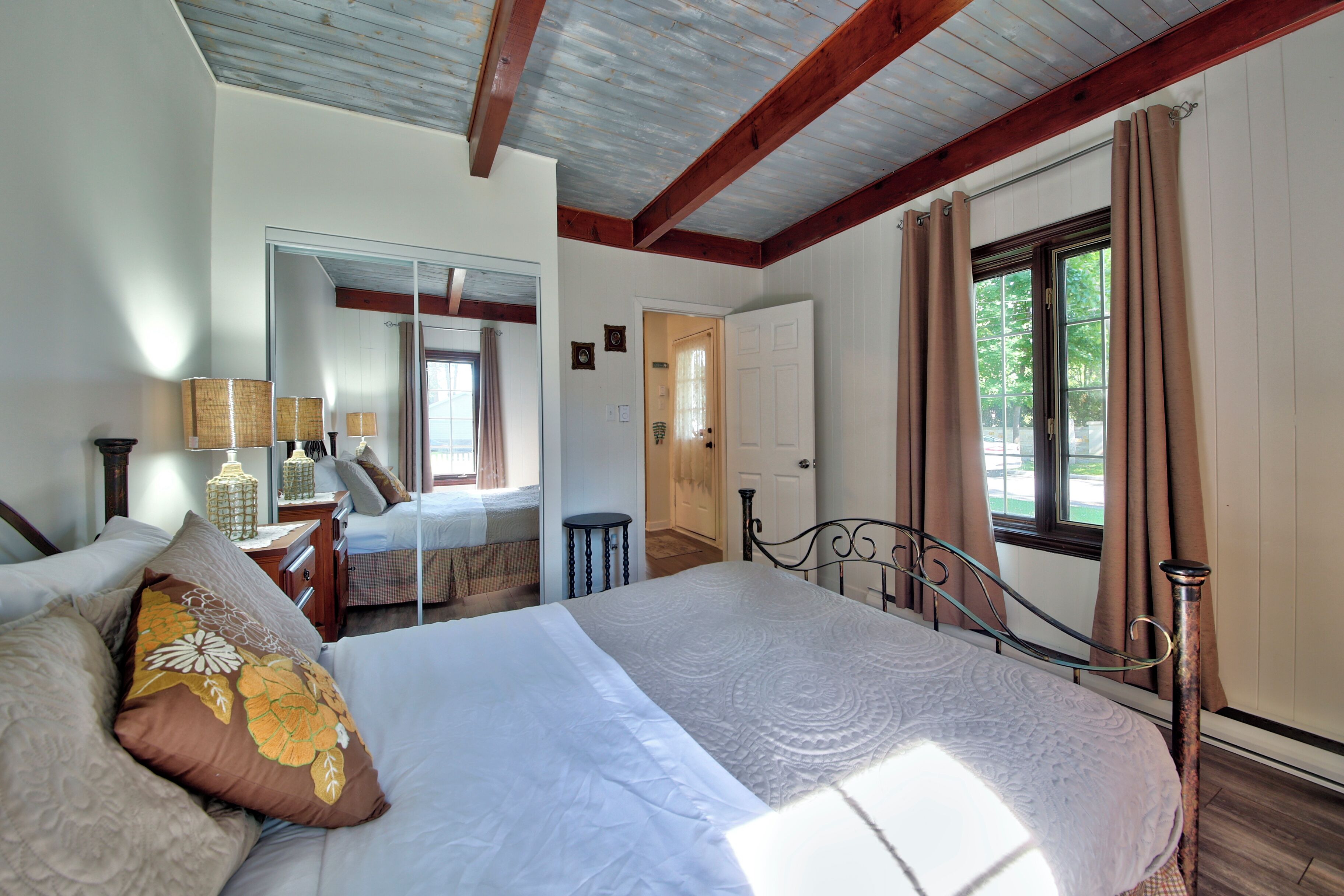 3 chambres, bureau, fer et planche à repasser, Wi-Fi