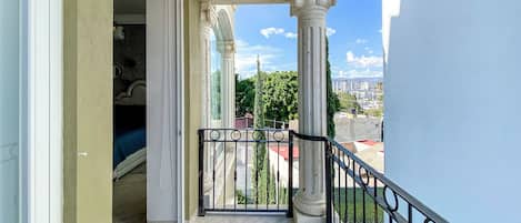Appartement Deluxe, vue ville | Balcon