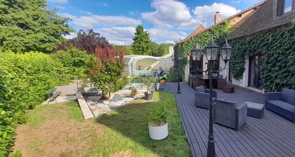 House with swimming pool next to the 24h race circuit and the European Horse Pole