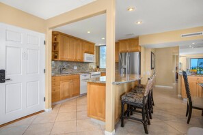 Condo (2 Bedrooms) | Private kitchen | Fridge, microwave, oven, coffee/tea maker
