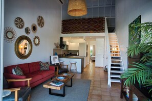 Smart TV, books - Orient Parc 1 or 2 bedroom - the best location (Saint martin)