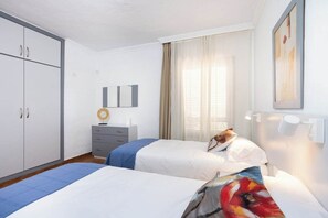 1 bedroom, iron/ironing board, WiFi, bed sheets - Home2Book Radiant Apt, Pool & Terrace Las Américas (Arona)