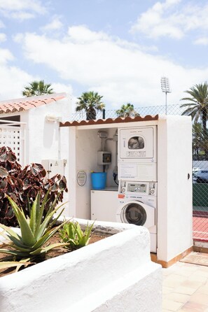 Property grounds - Home2Book Radiant Apt, Pool & Terrace Las Américas (Arona)