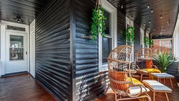 Deluxe-Haus, 2 Schlafzimmer, Eckzimmer | Terrasse/Patio