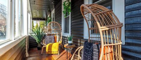 Exclusive House, 4 Bedrooms, Corner | Teres/patio