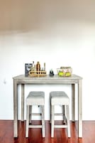 Casita Verde | In-room dining