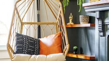 Casita Verde | Living area | 55-inch Smart TV with digital channels, Netflix, Hulu