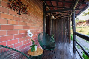 ชาเลท์, ระเบียง, วิวหุบเขา | ระเบียง