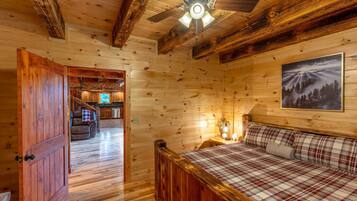 8 makuuhuonetta, ilmainen Wi-Fi, vuodevaatteet, pääsy pyörätuolilla